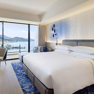 Premium King Room Harbor View